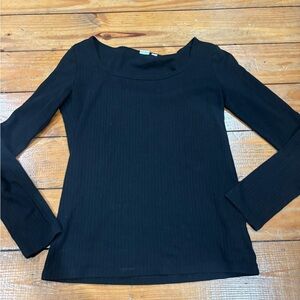 (1002) BLACK GAP LONG SLEEVE
